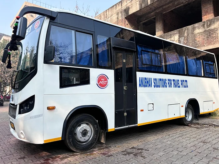 45 Seater Luxury Coach