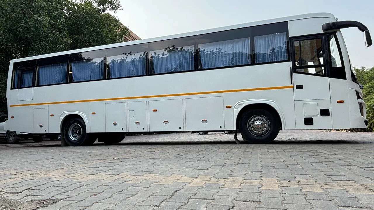 50 Seater Luxury Coach